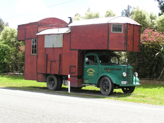 Illustration for article titled Crazy Wooden Homes on Wheels Are Ripped Out of Victorian Dreams